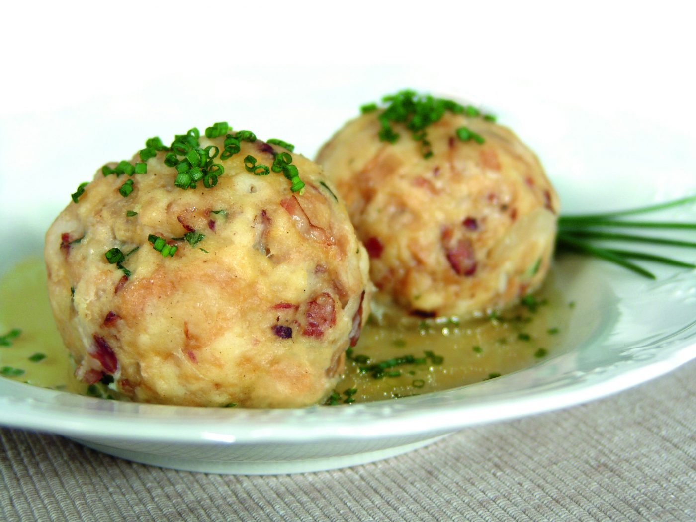 Tyrolean Bacon Dumplings - Make your own knödel with speckRegion Hall ...